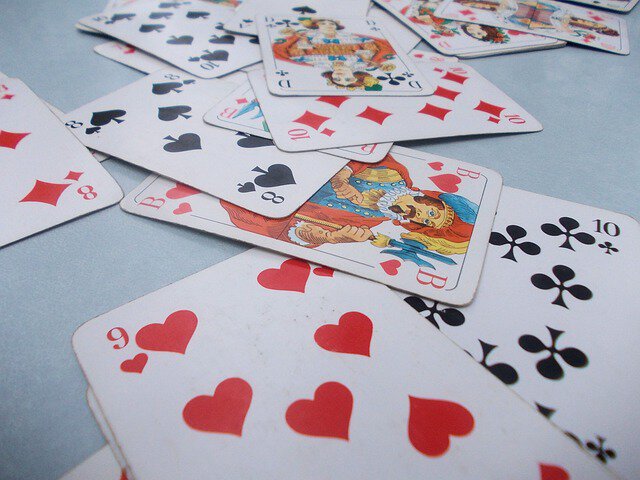 card-game-gbe2a586d1_640